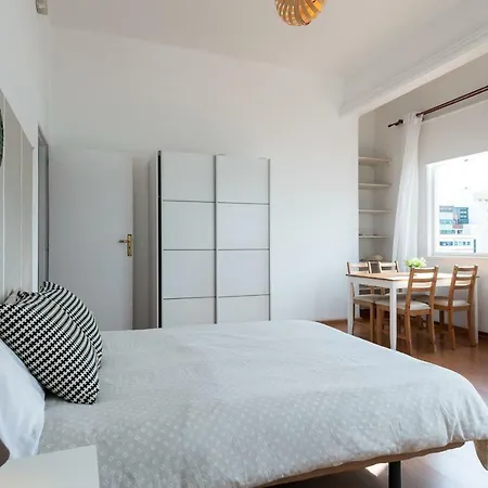 Maresia Ocean Front Apartment *